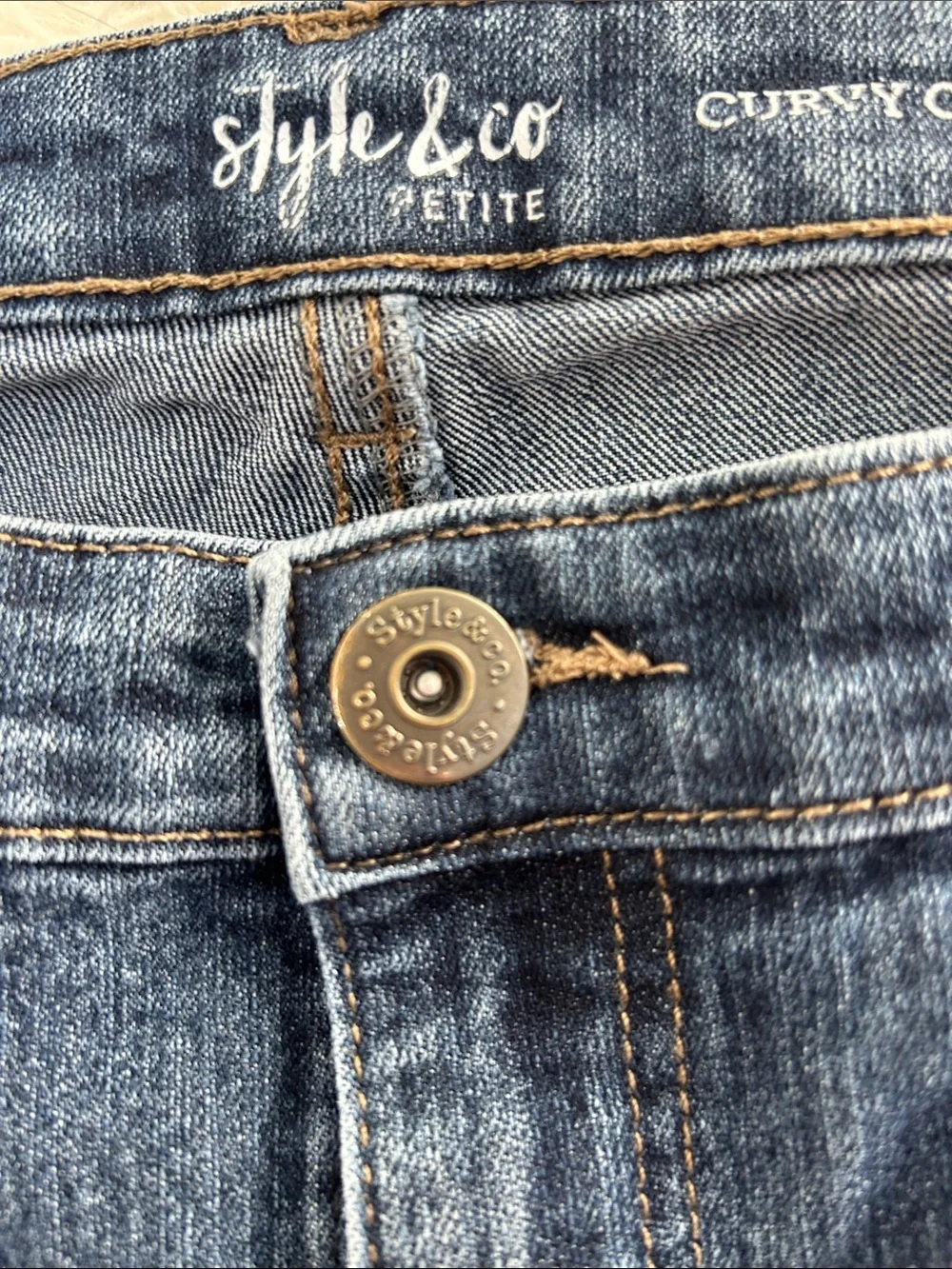 Style & Co. Women's Dark Blue Capri  Cuffed Jeans